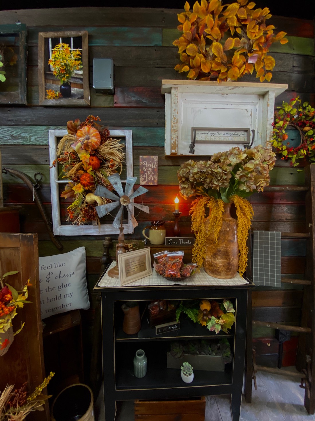 Anamosa Floral Fall Selection
